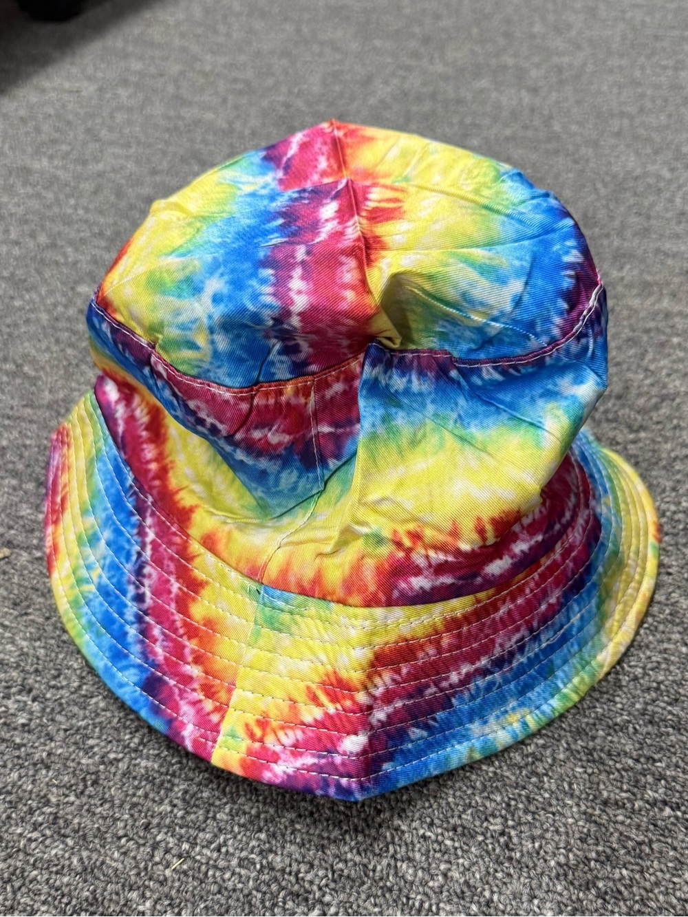 Small Vibrant Tie-Dye Bucket Hat - Multicolor